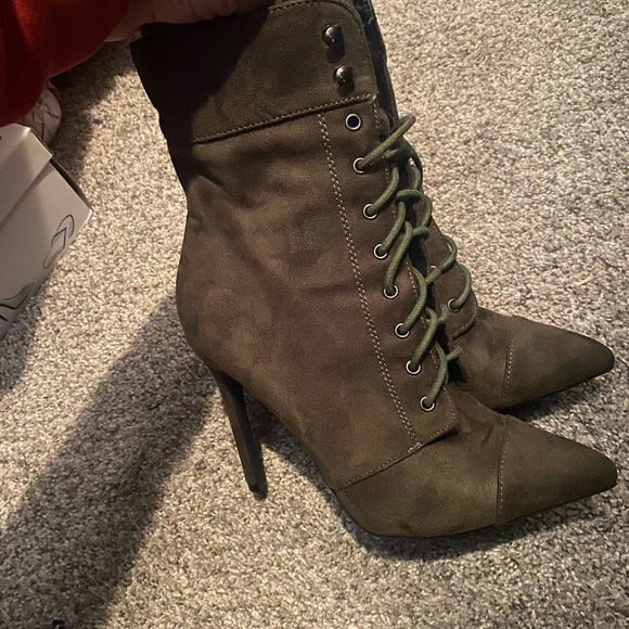 Cape Robin Boot size 6.5 - Picture 2 of 4